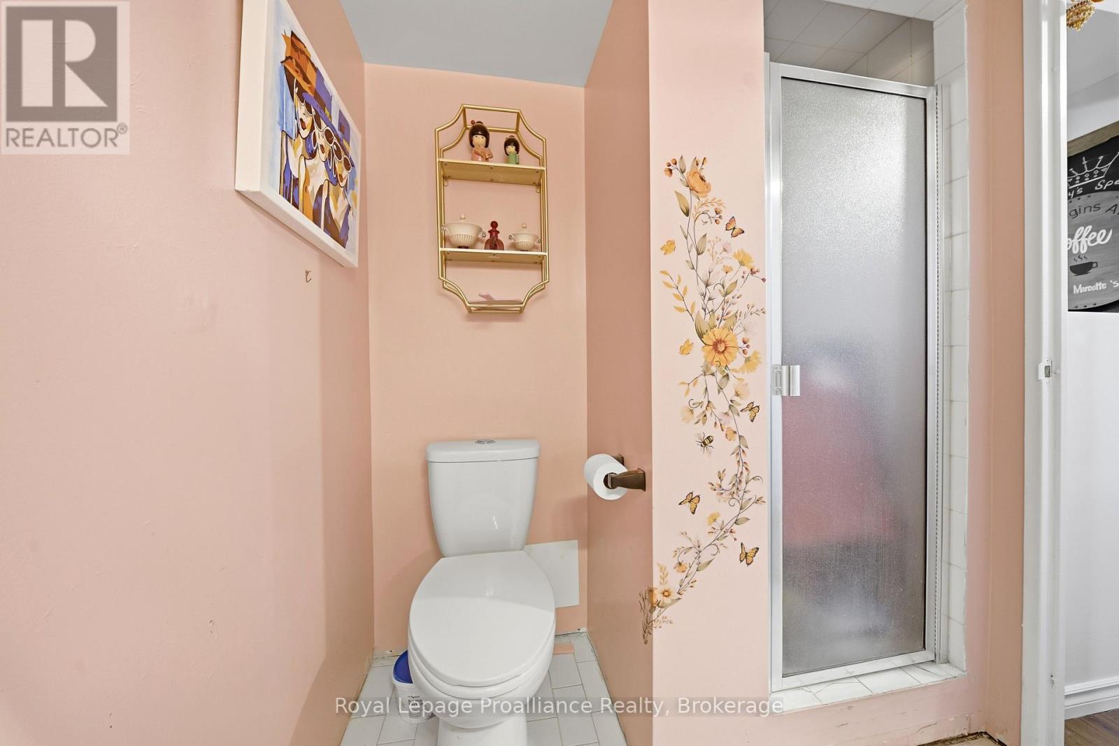 401 - 344 Front Street Property Photo 18