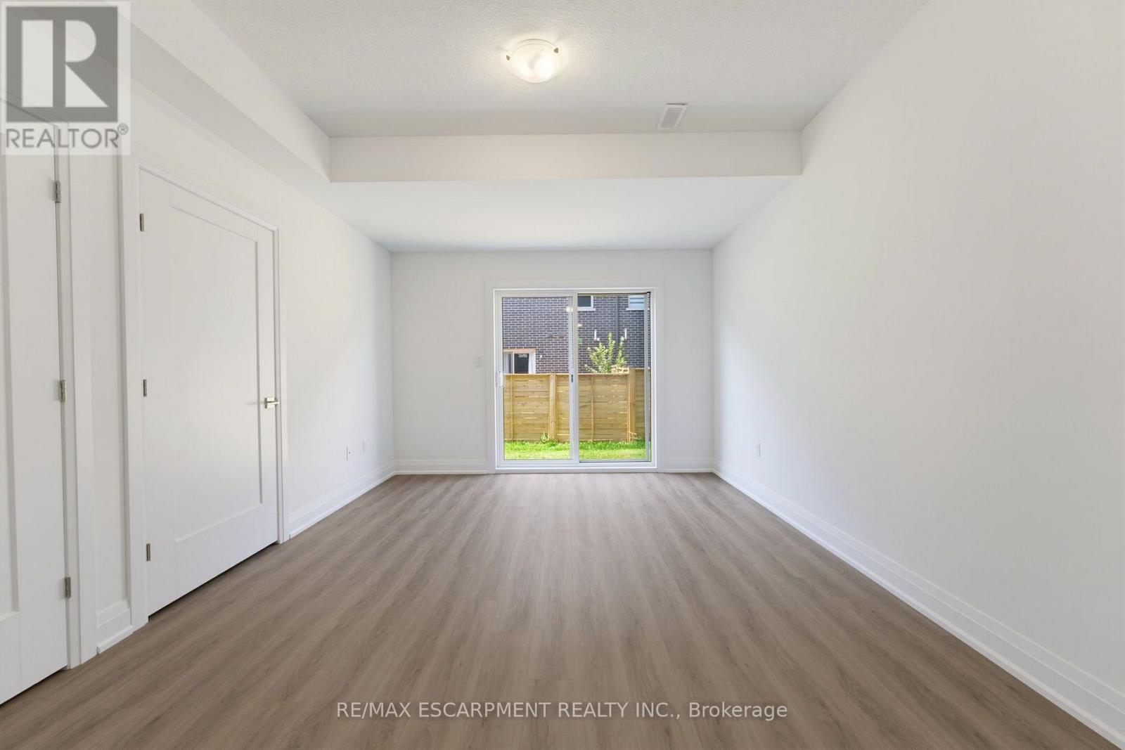 10 Clear Valley Lane Property Photo 3