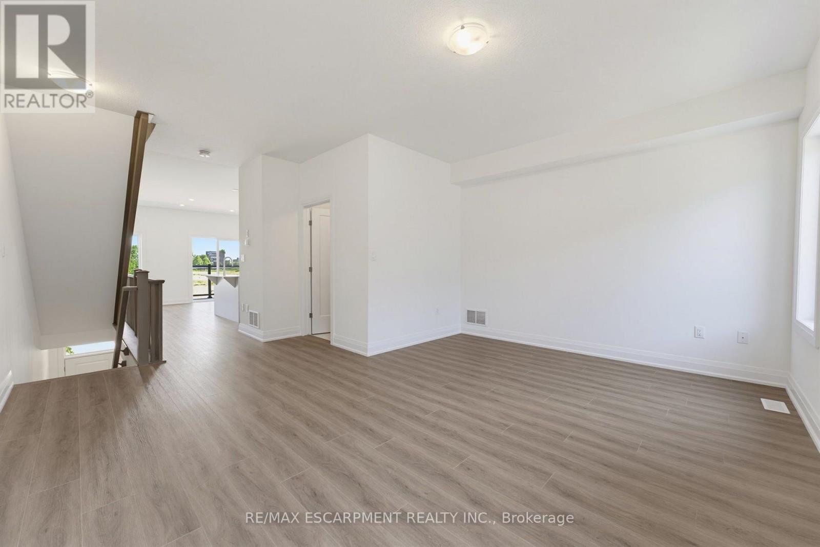 10 Clear Valley Lane Property Photo 6