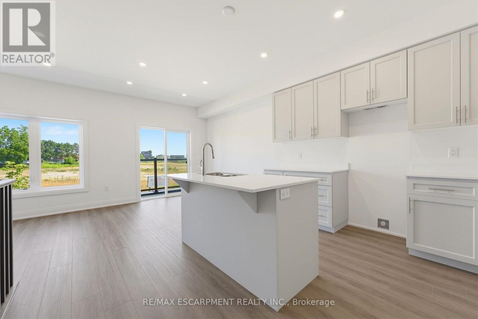 10 Clear Valley Lane Property Photo 9