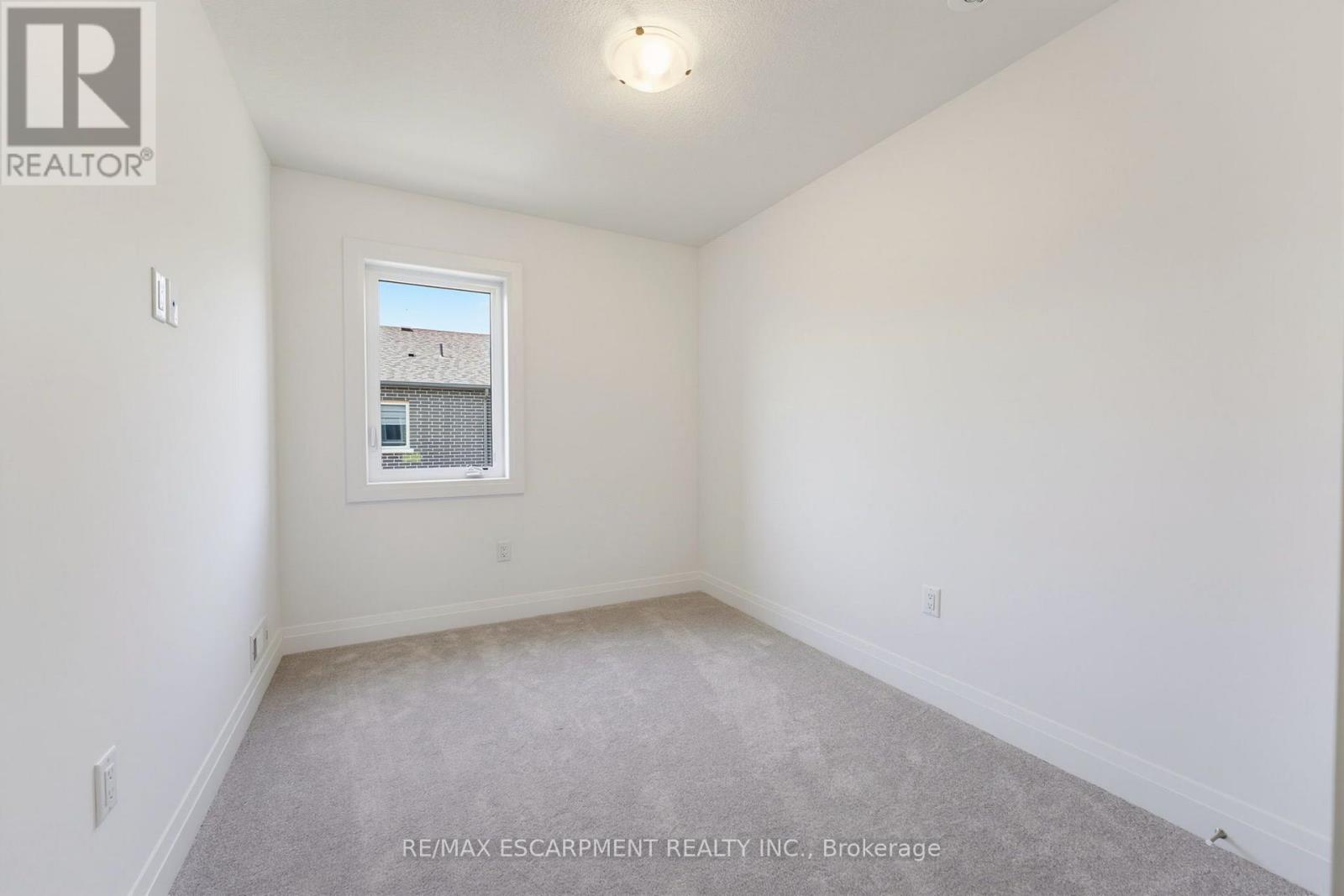 10 Clear Valley Lane Property Photo 15