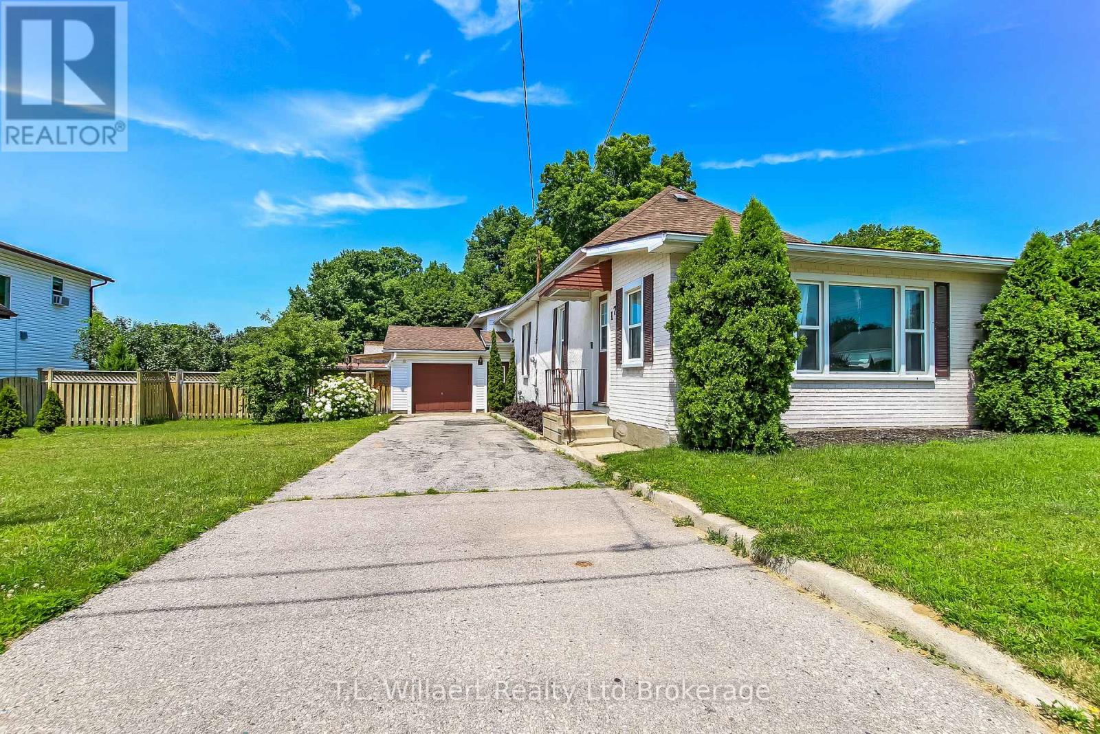 17 Potters Road Property Photo 4