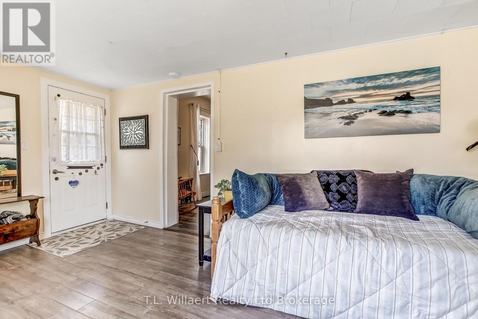 17 Potters Road Property Photo 6