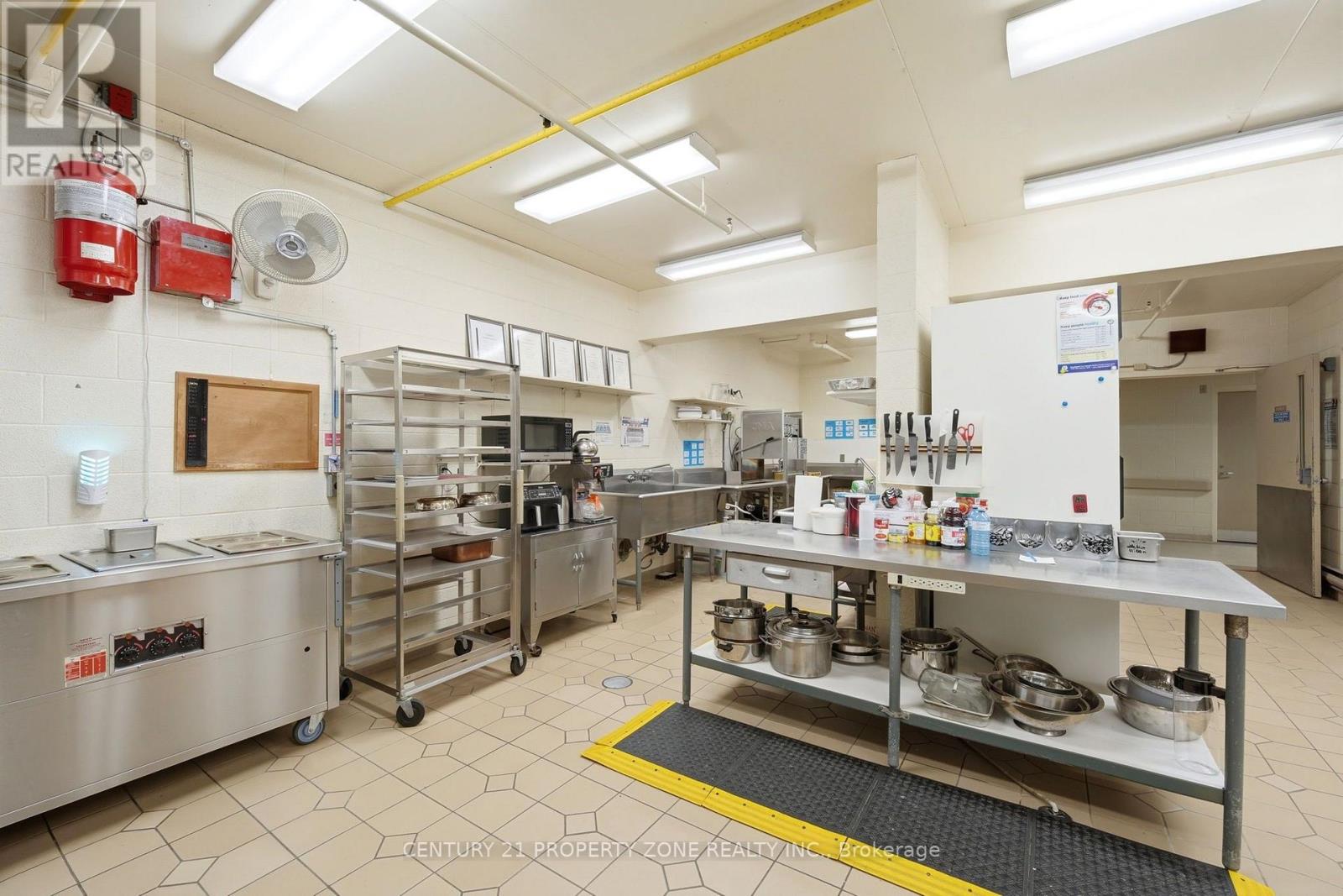 1360 Maryhill Road Property Photo 11