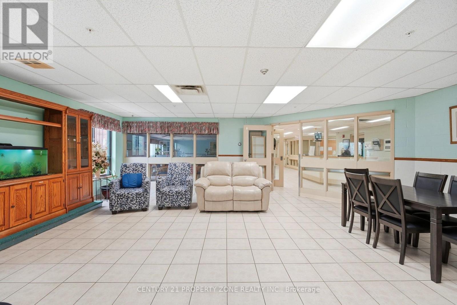 1360 Maryhill Road Property Photo 39