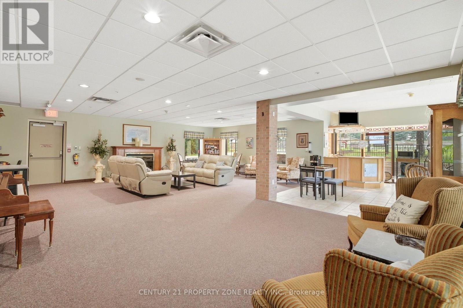 1360 Maryhill Road Property Photo 48