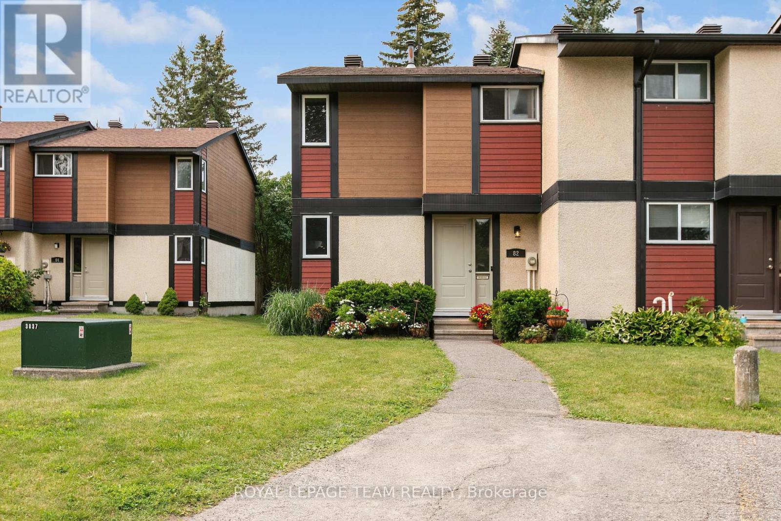 68 - 82 Mcclintock Way Property Photo 1