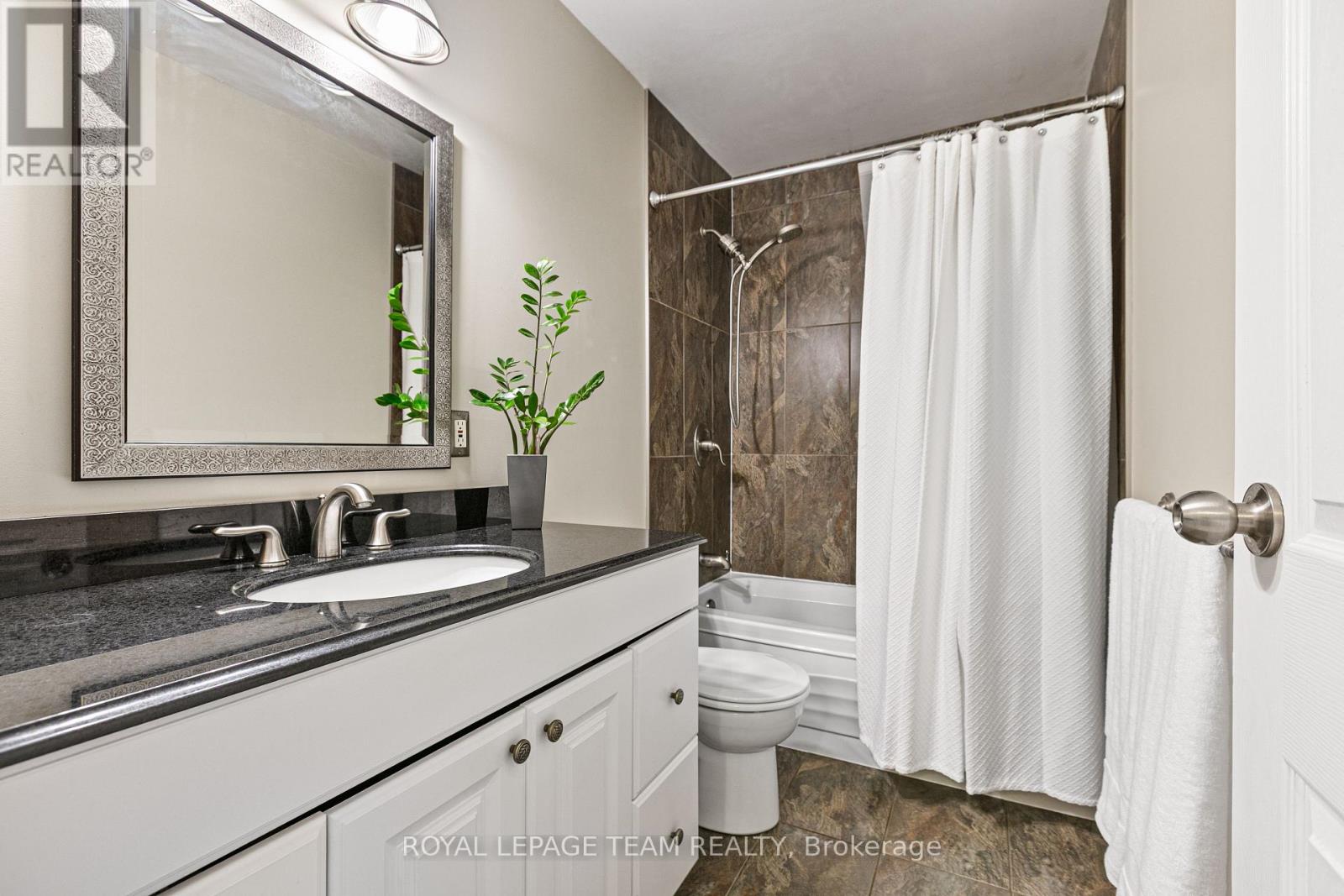 68 - 82 Mcclintock Way Property Photo 21