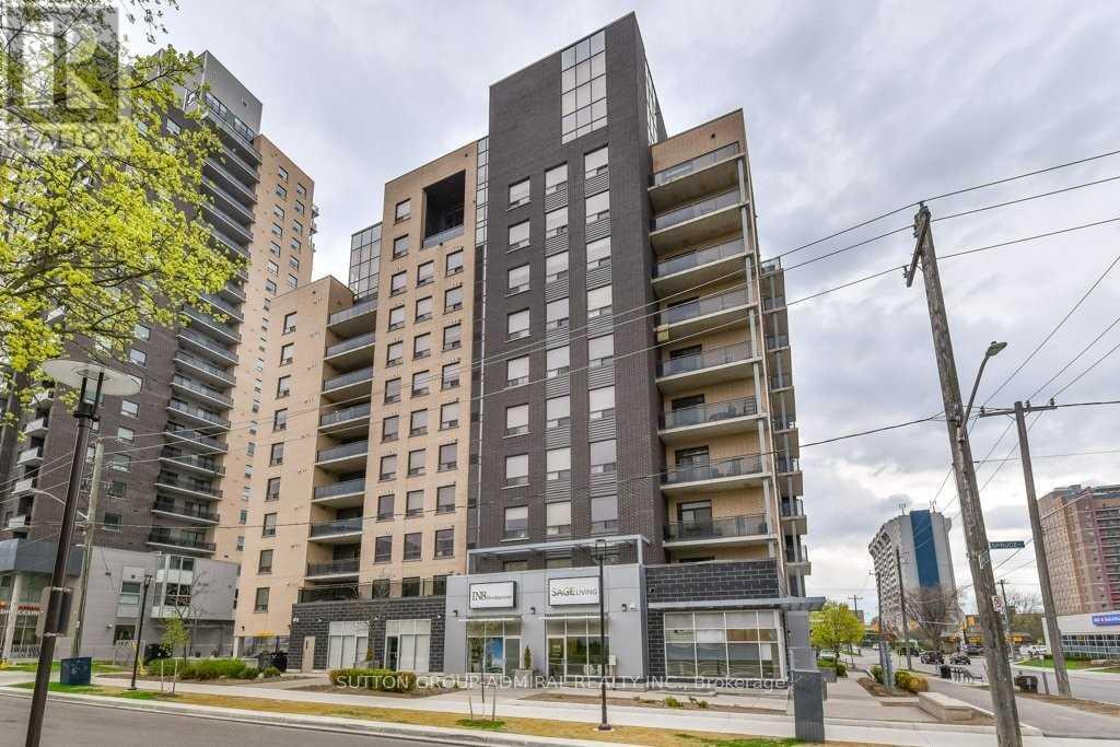 506 - 8 Hickory Street W Property Photo 1