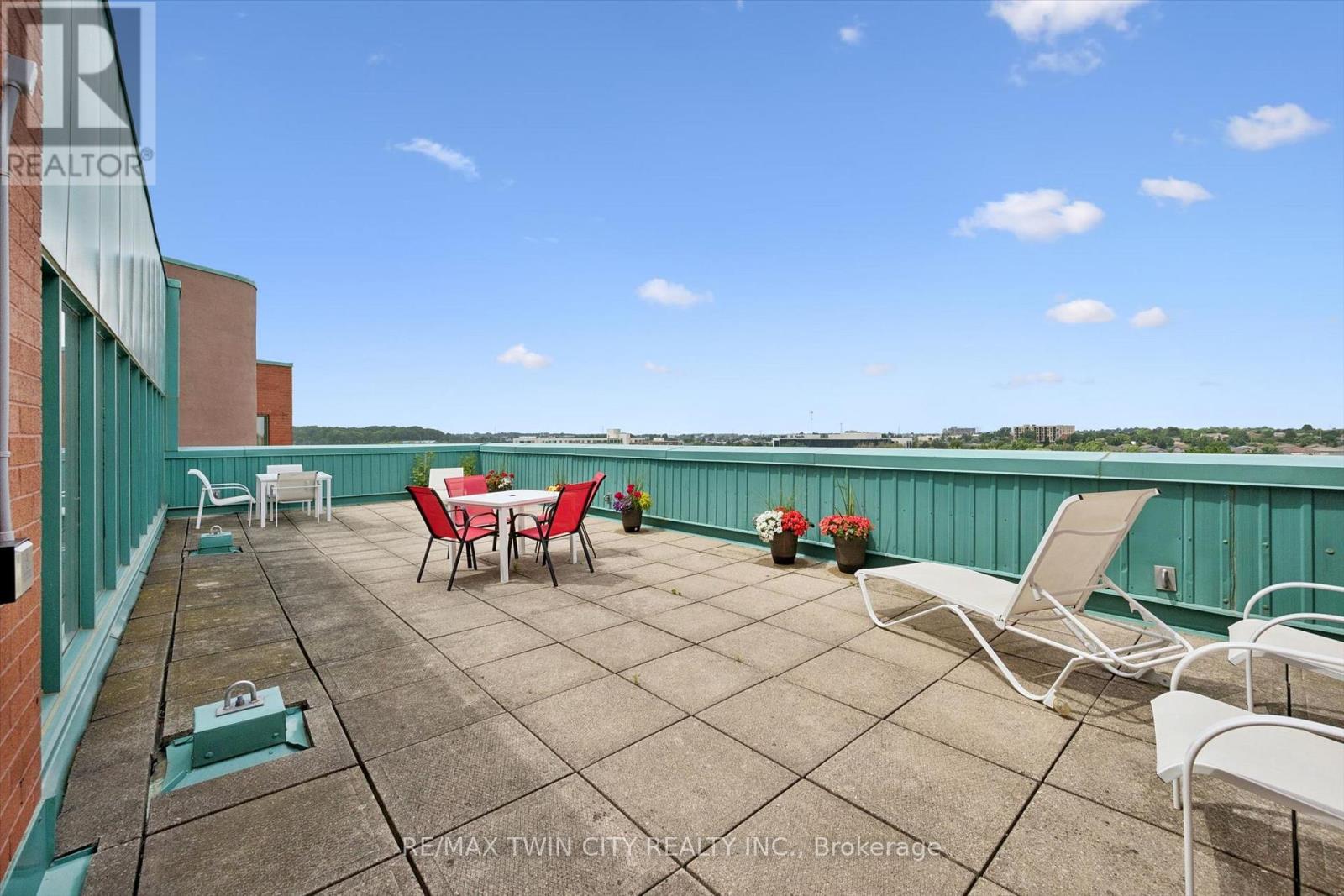 514 - 55 Blue Springs Drive Property Photo 33