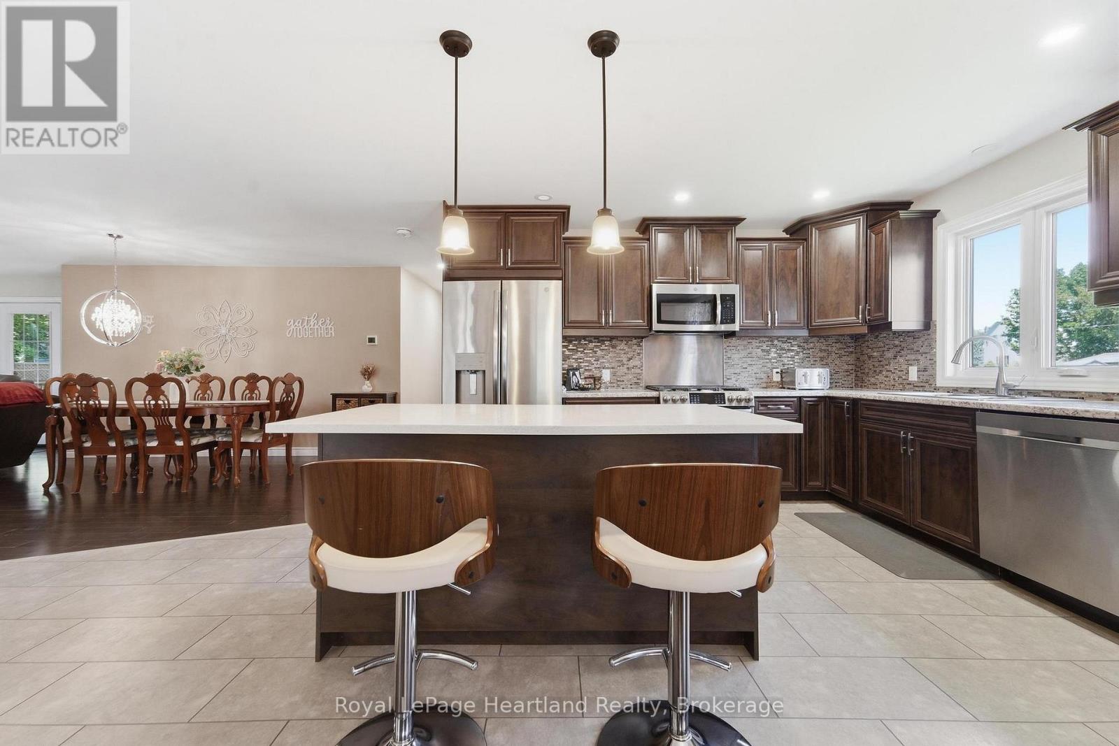 62 Victoria Boulevard Property Photo 5
