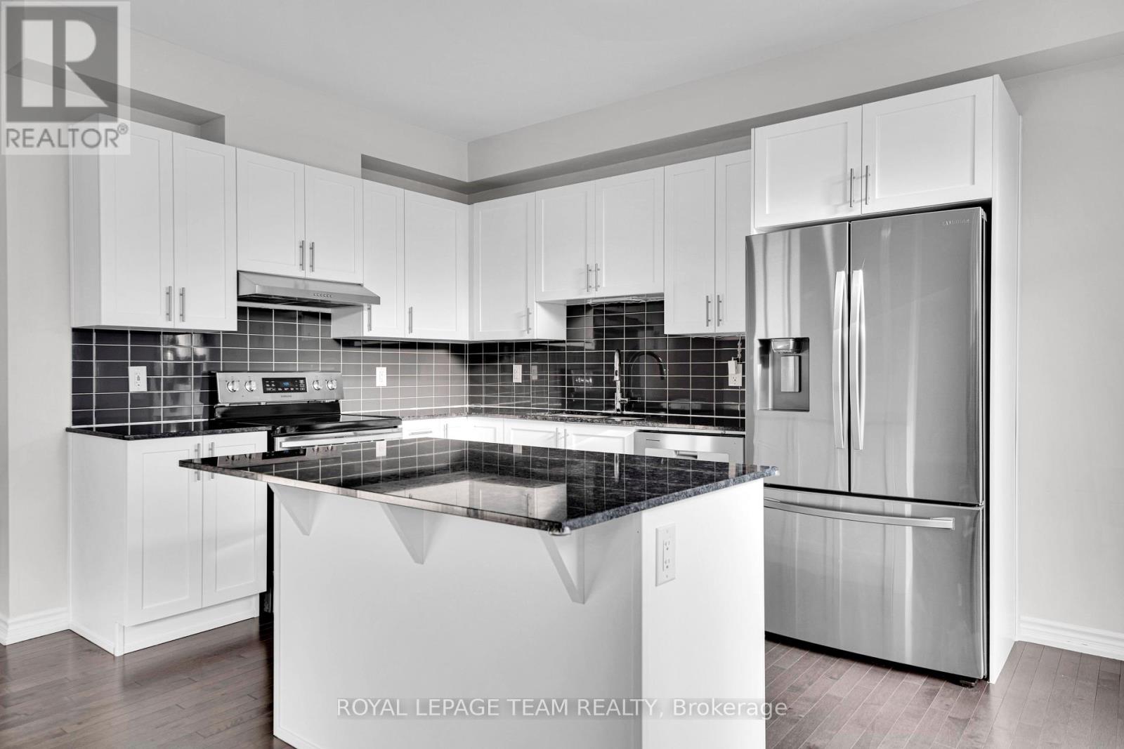 59 Moonbeam Street Property Photo 9