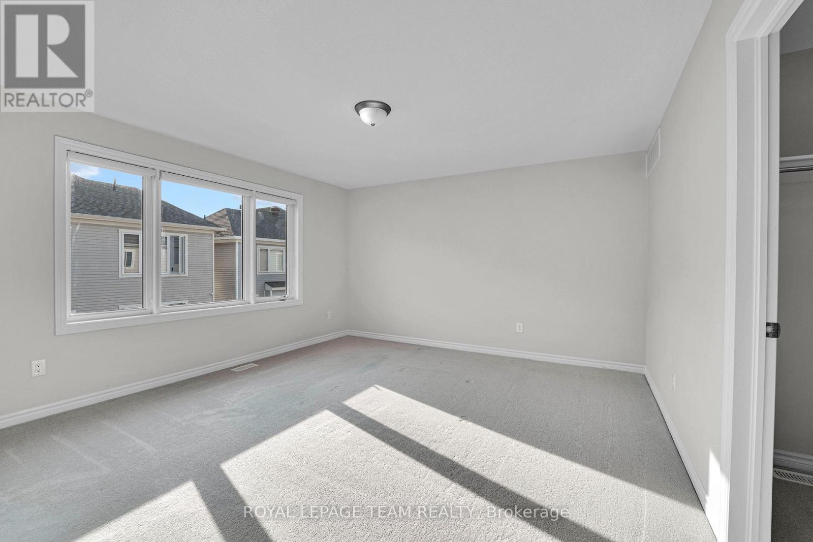59 Moonbeam Street Property Photo 17