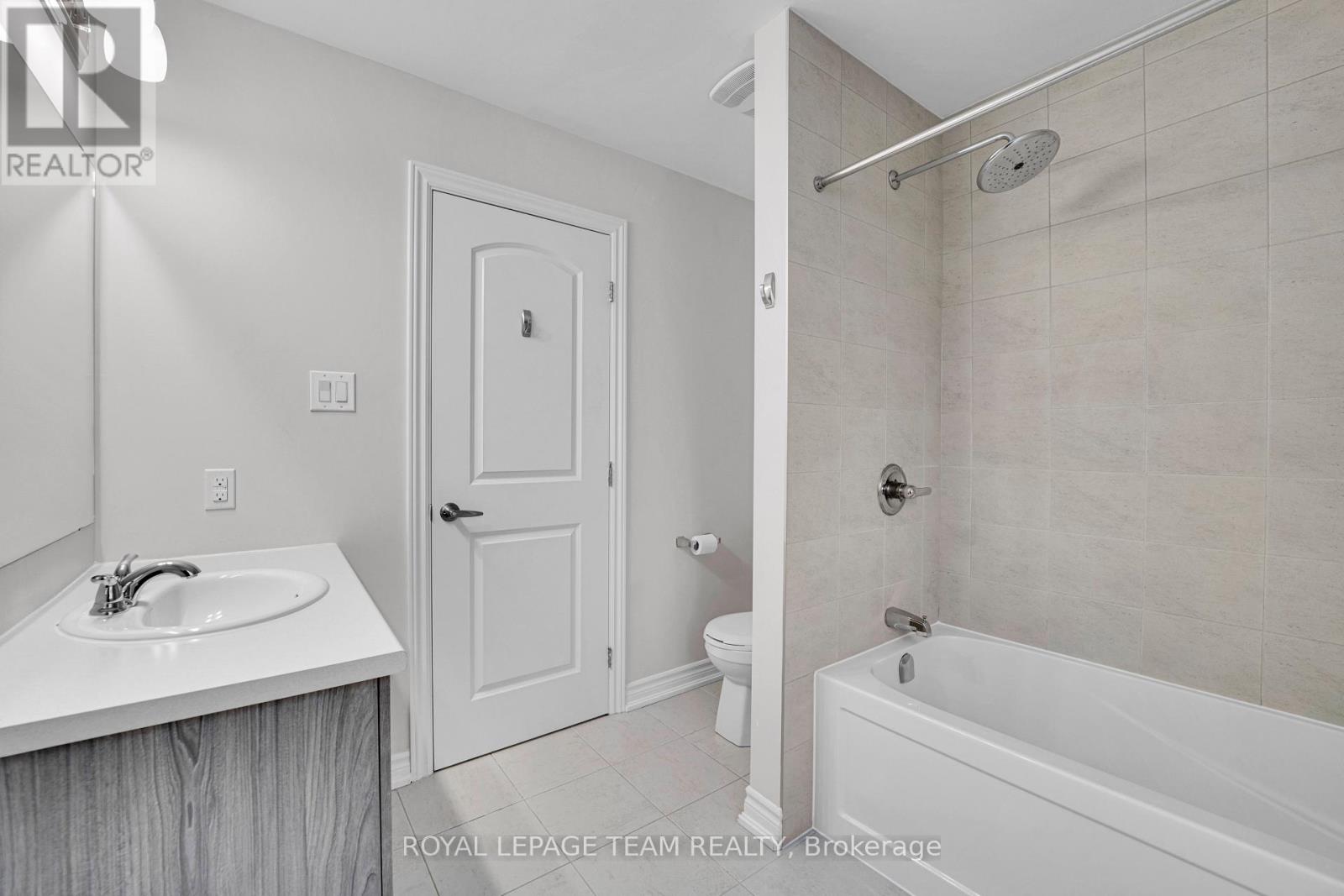 59 Moonbeam Street Property Photo 19