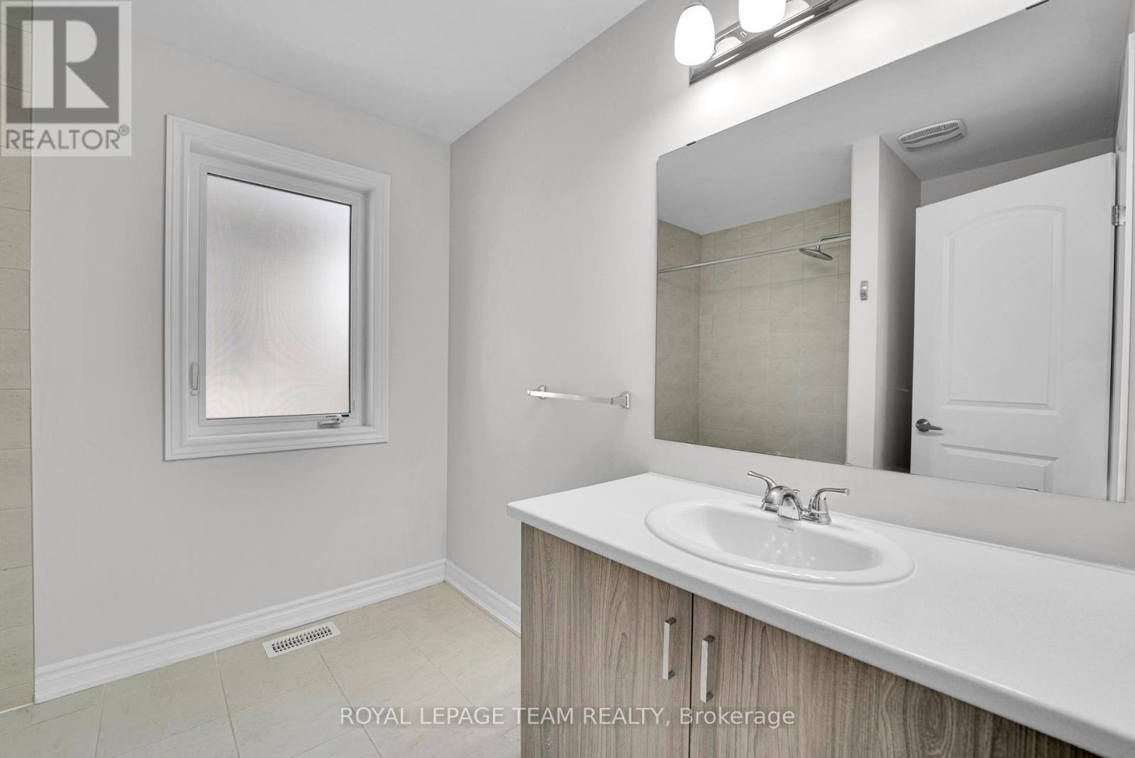59 Moonbeam Street Property Photo 20