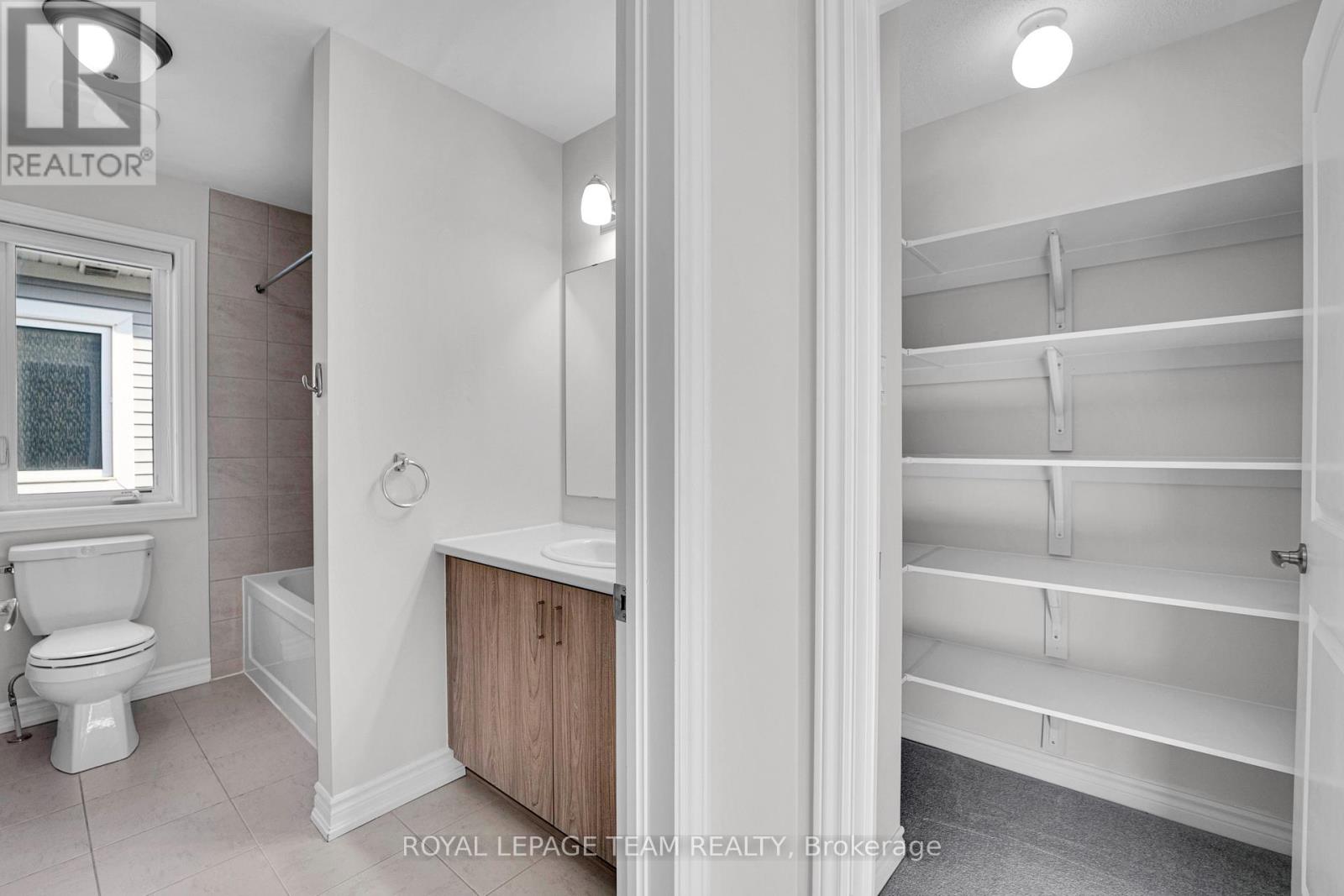 59 Moonbeam Street Property Photo 25