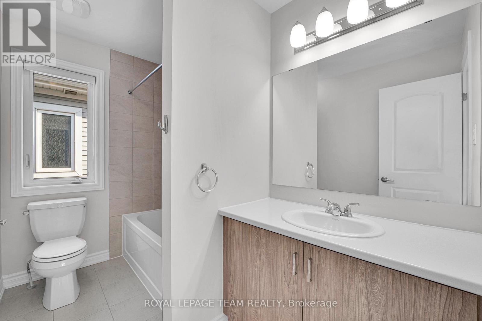 59 Moonbeam Street Property Photo 26