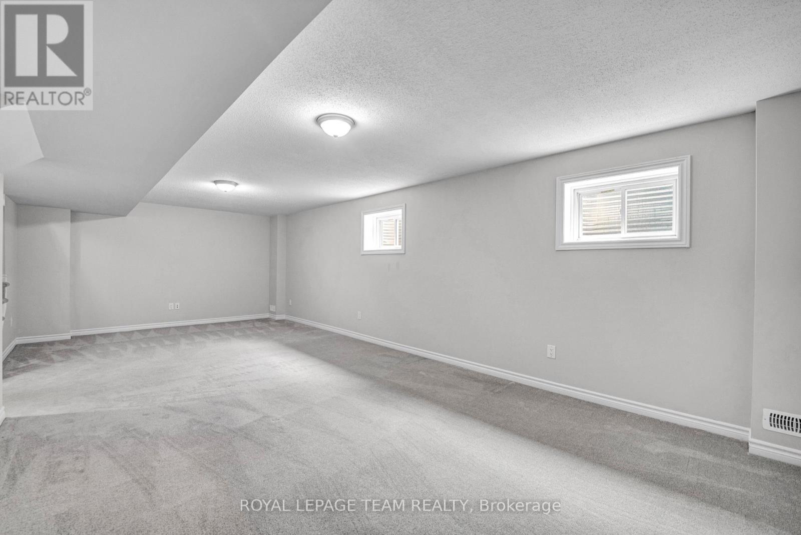 59 Moonbeam Street Property Photo 29