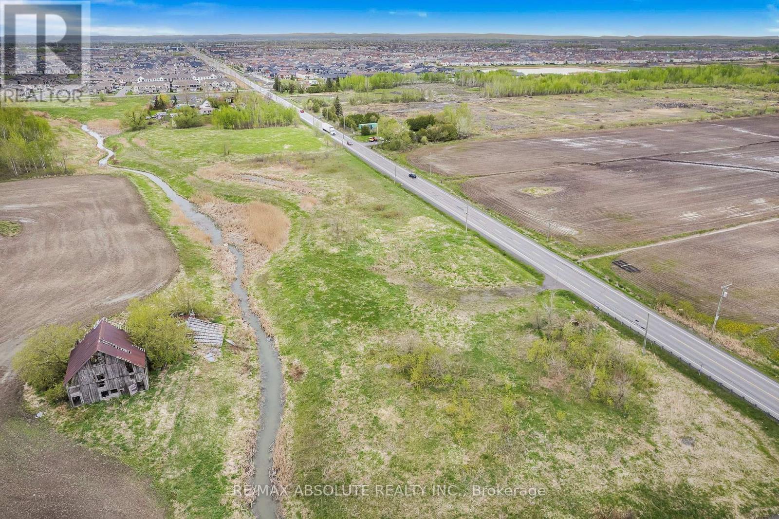 2762 Tenth Line Road Property Photo 3