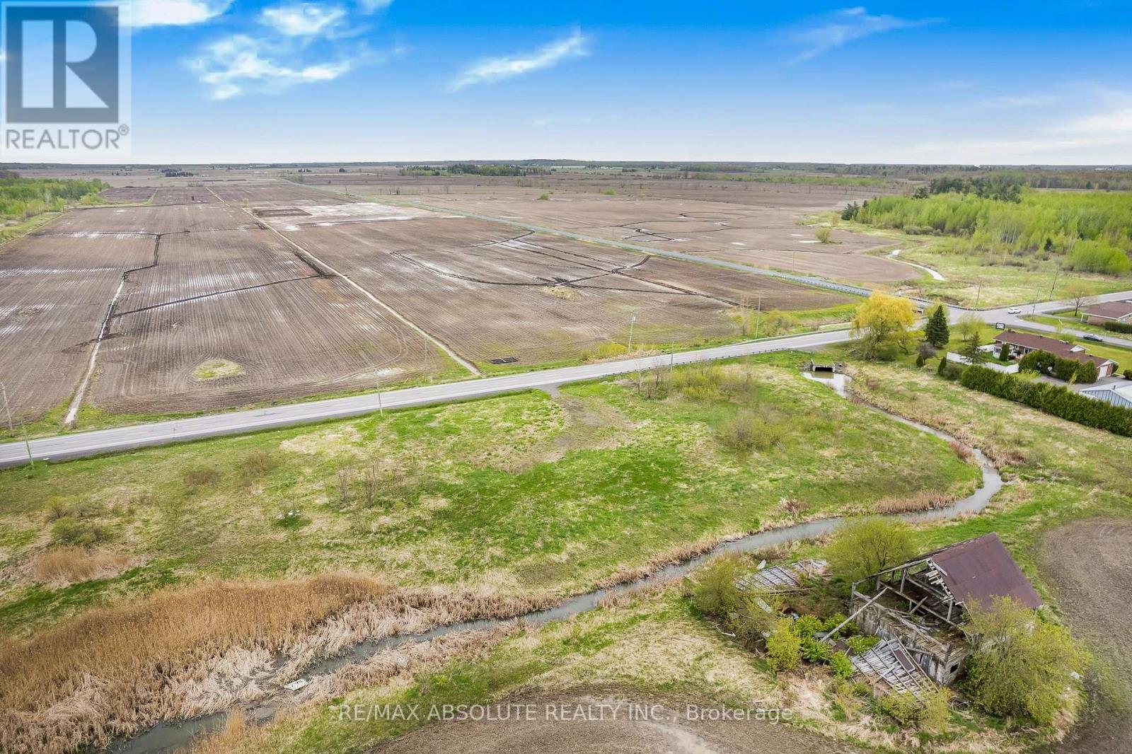 2762 Tenth Line Road Property Photo 6