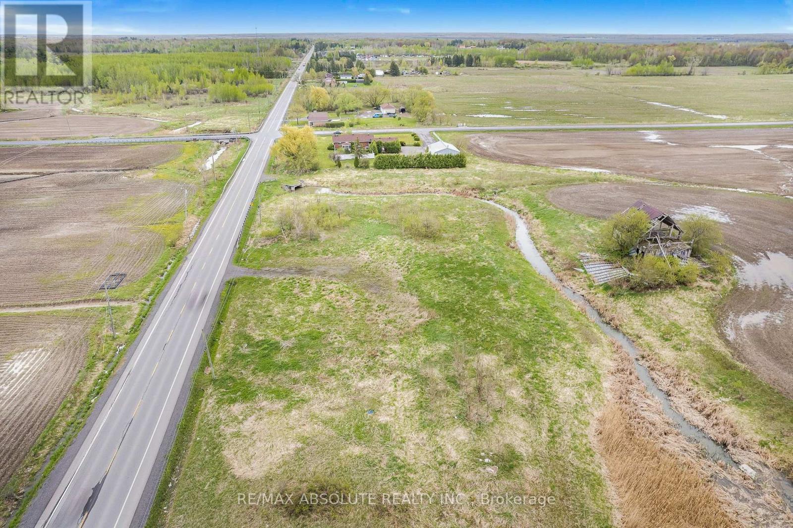 2762 Tenth Line Road Property Photo 7