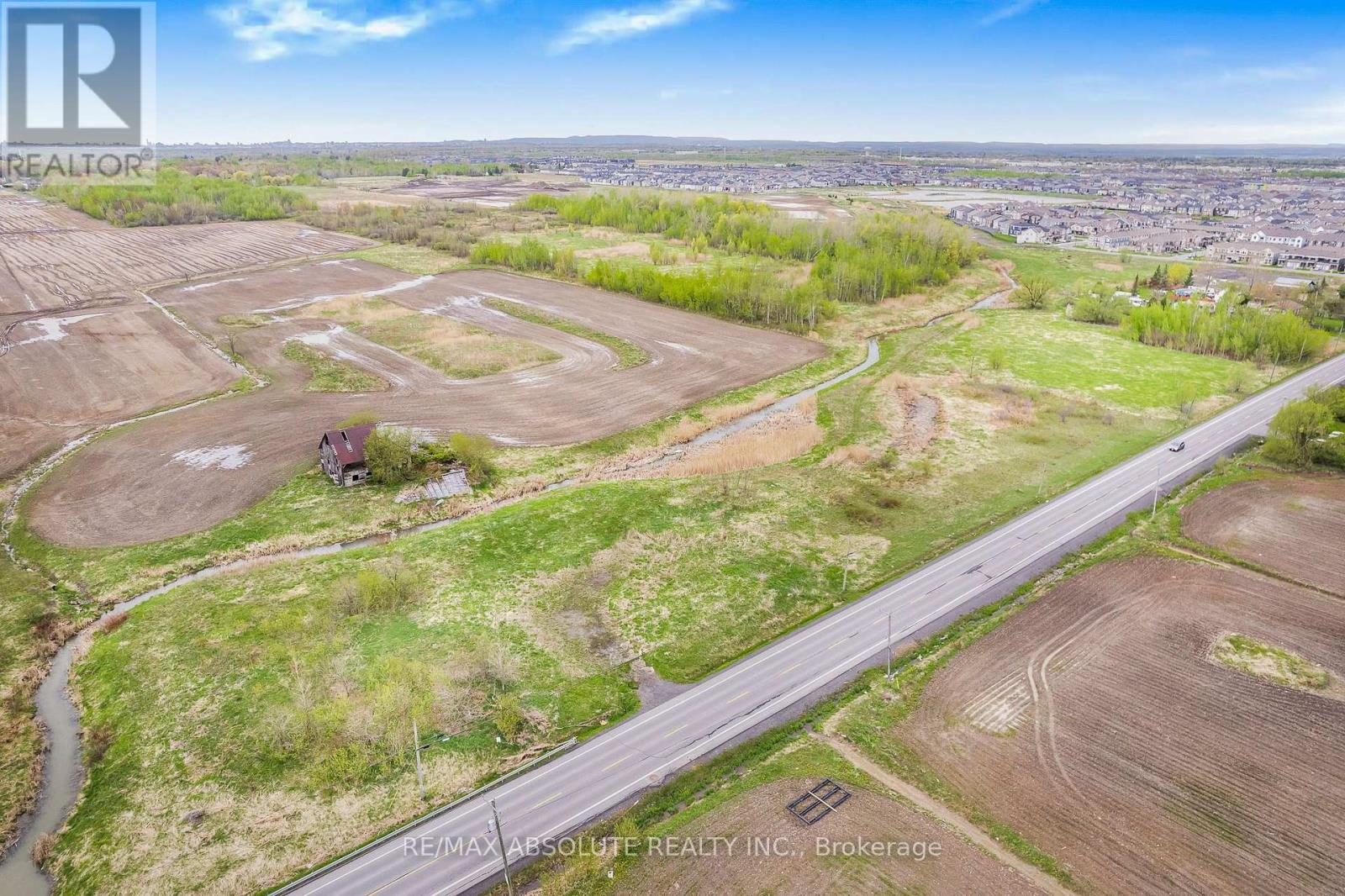 2762 Tenth Line Road Property Photo 10