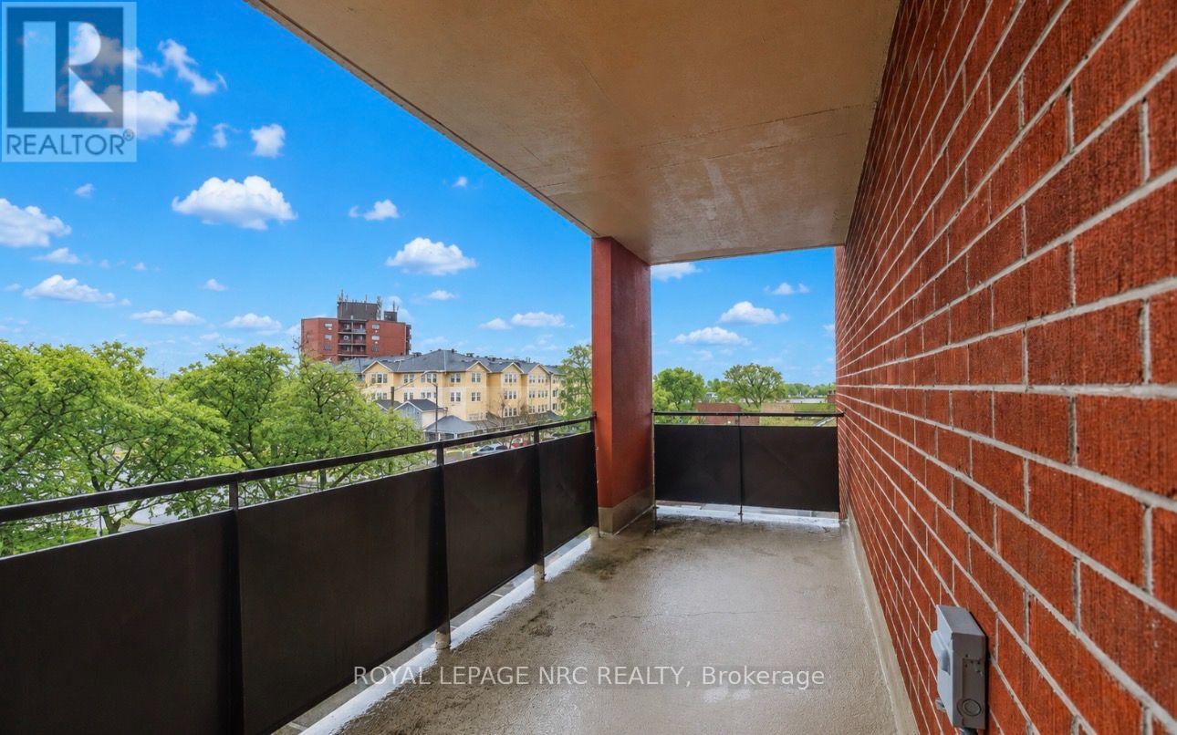 308 - 3955 Portage Road Property Photo 3