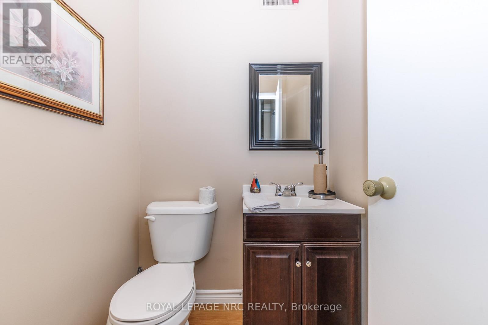 308 - 3955 Portage Road Property Photo 27