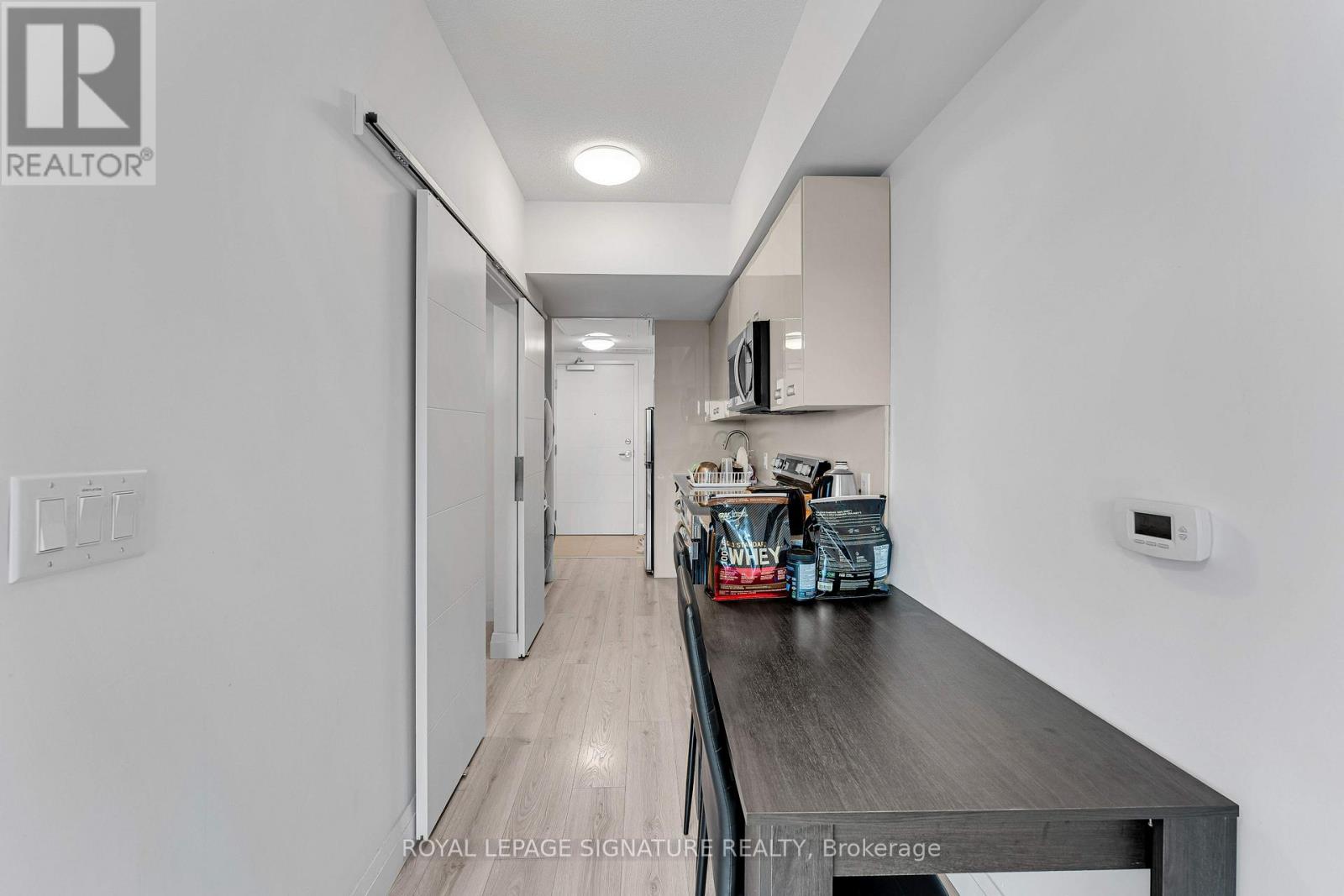 501 - 652 Princess Street Property Photo 7
