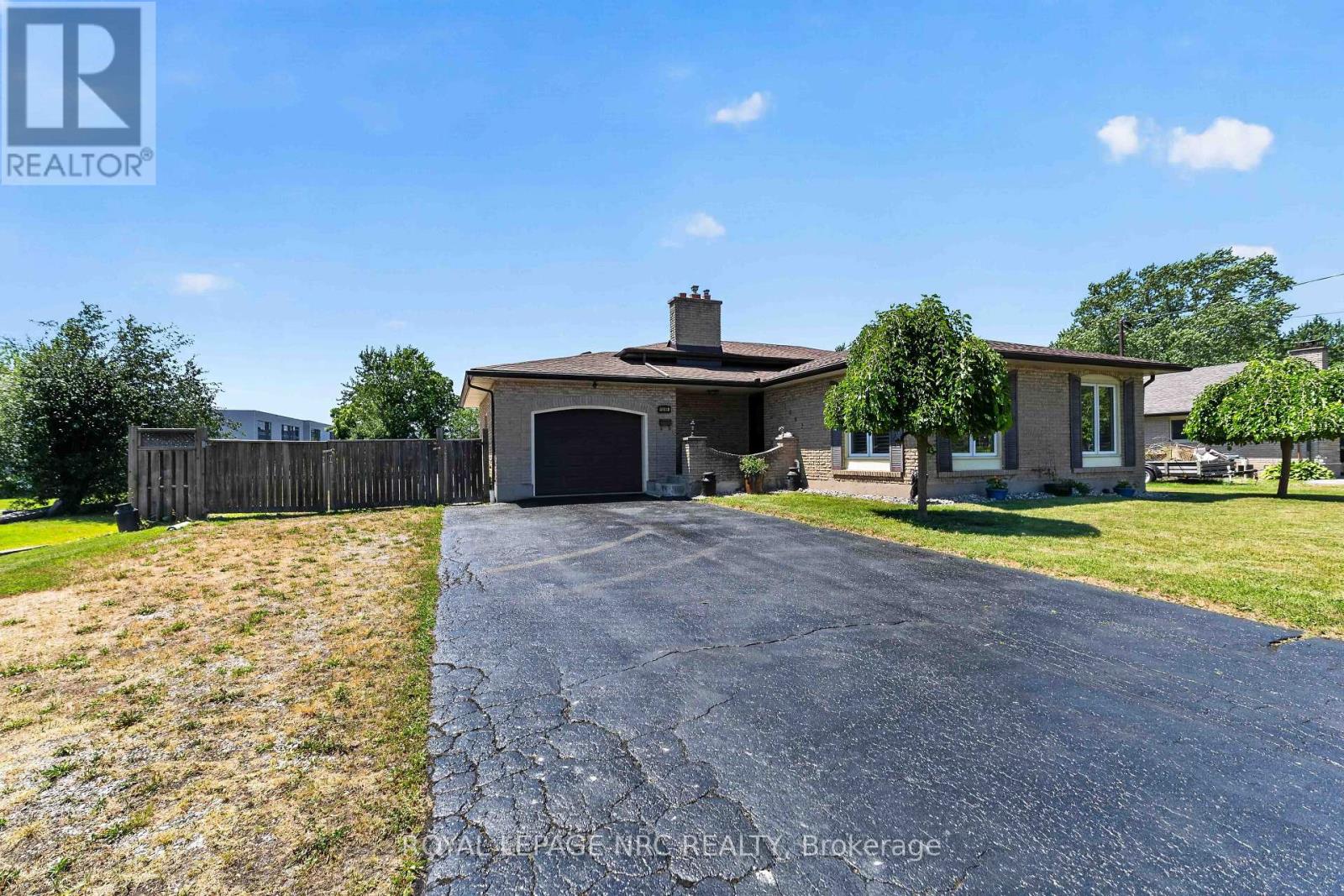 1095 Green Acres Drive Property Photo 3