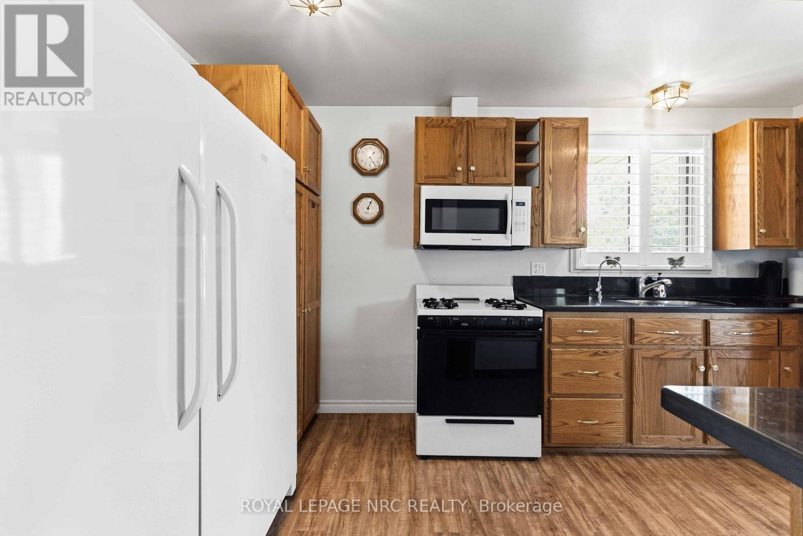 1095 Green Acres Drive Property Photo 15