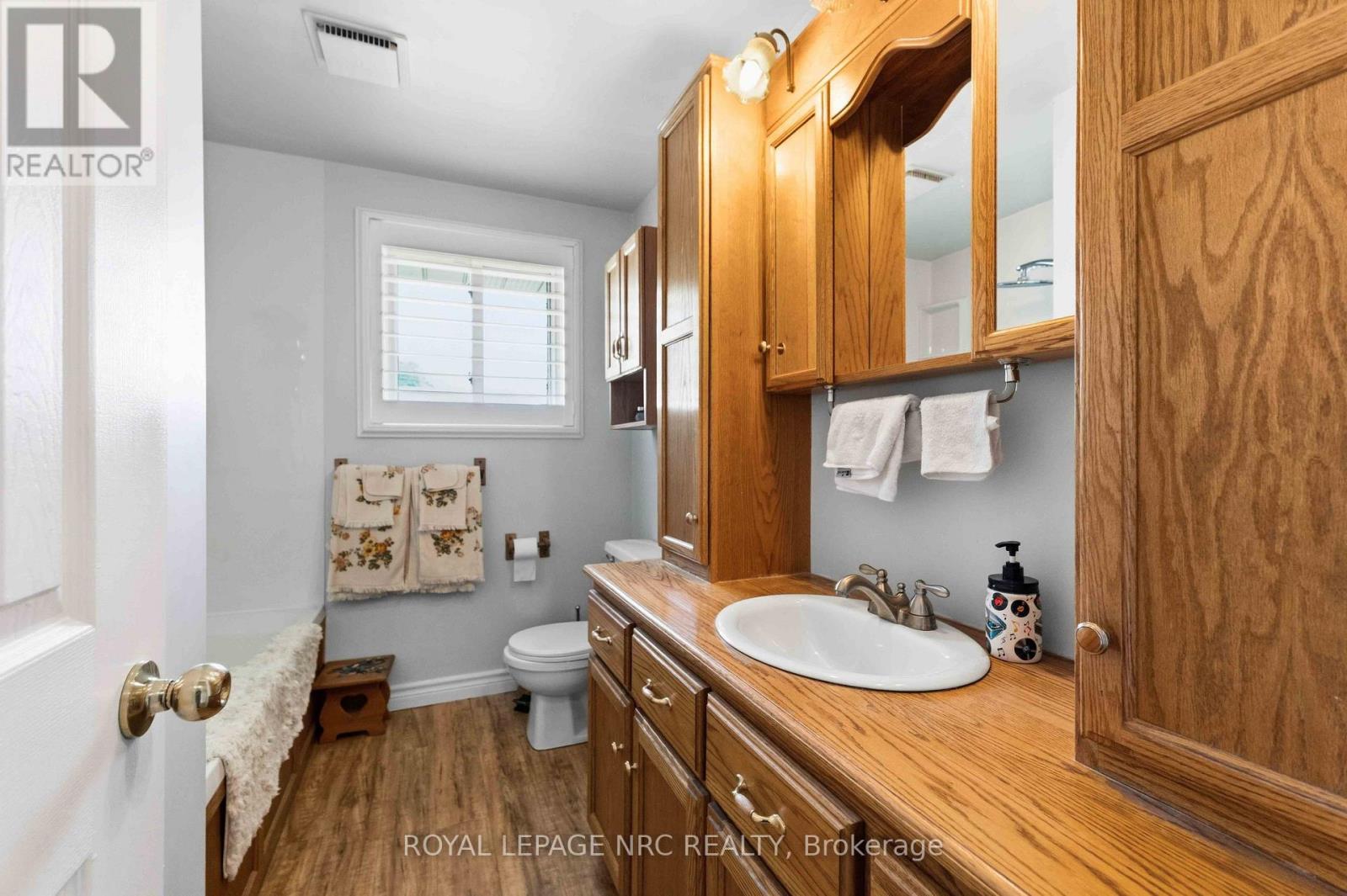 1095 Green Acres Drive Property Photo 21