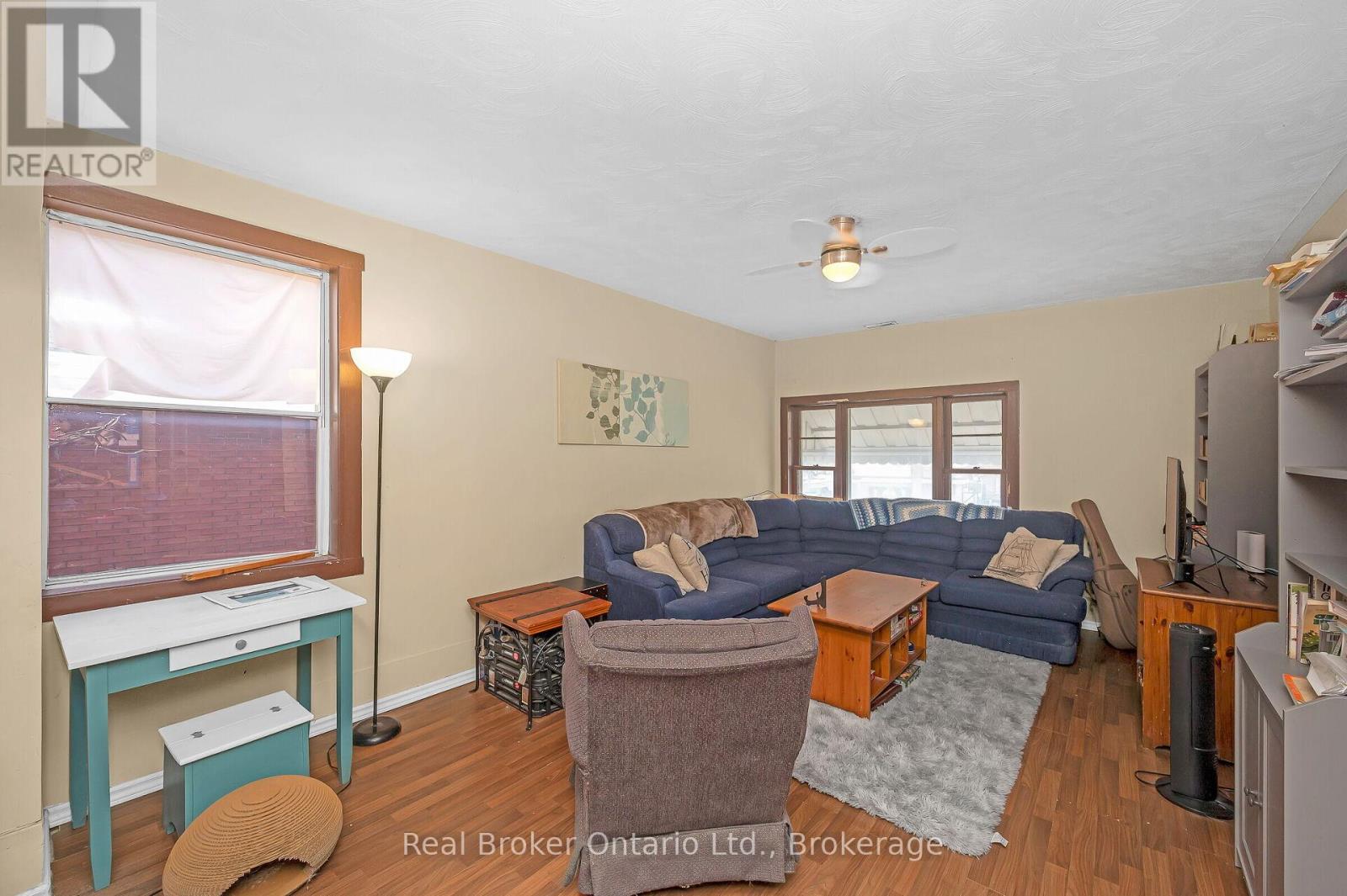 122 King Street Property Photo 29
