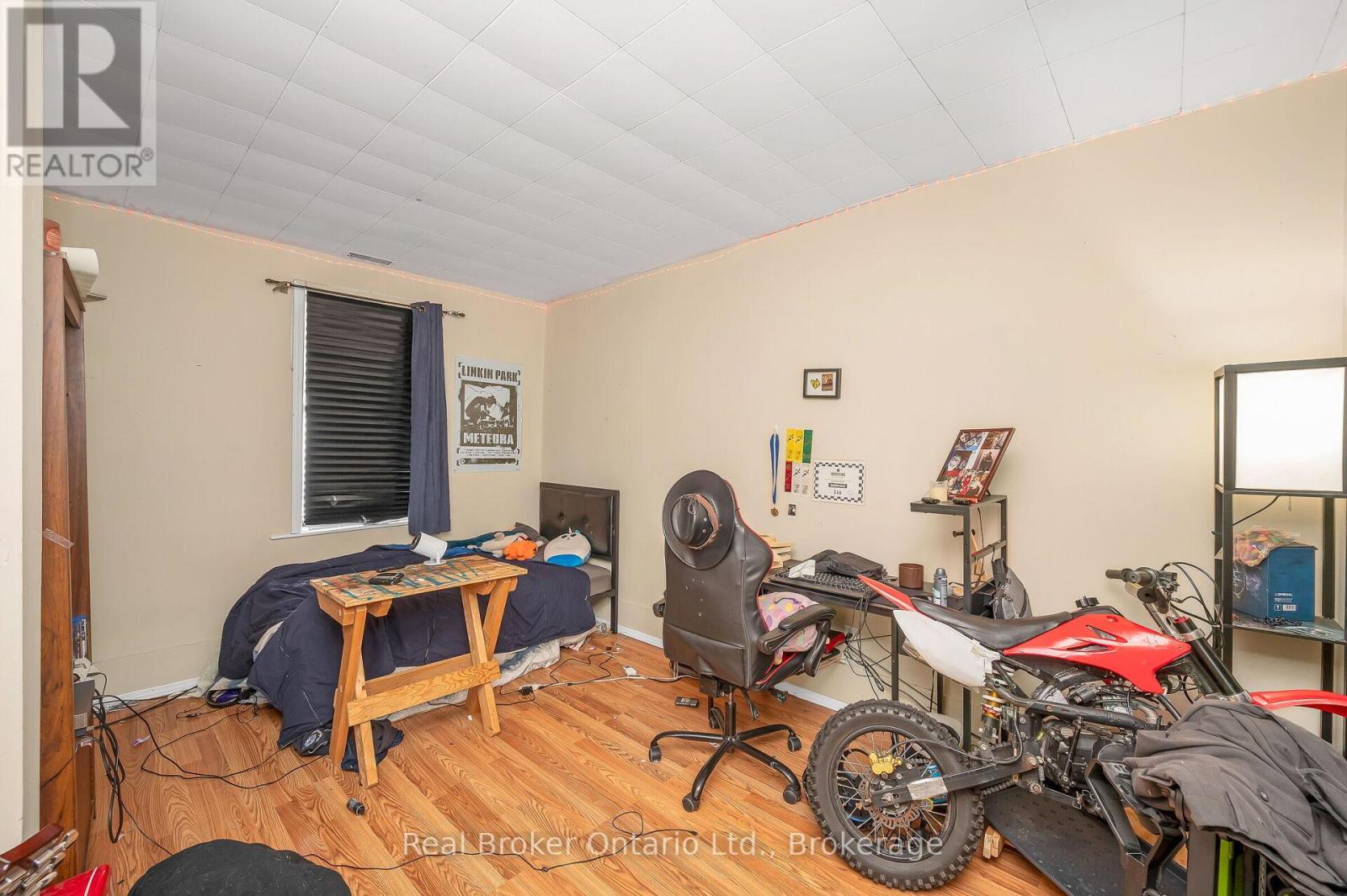122 King Street Property Photo 32