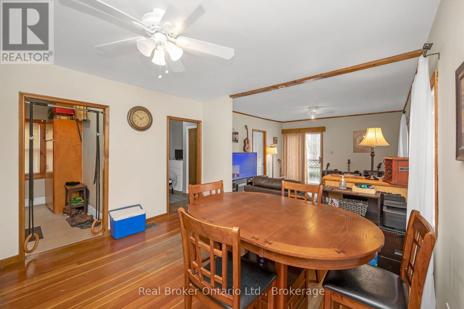 122 King Street Property Photo 37