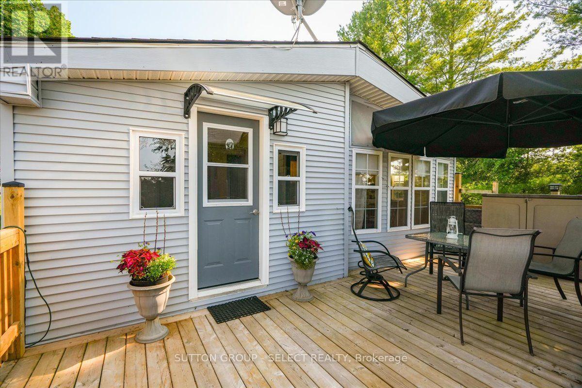 405 - 8685 Rock Glen Road Property Photo 4