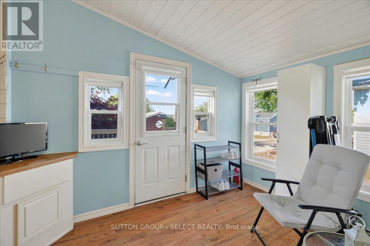 405 - 8685 Rock Glen Road Property Photo 7