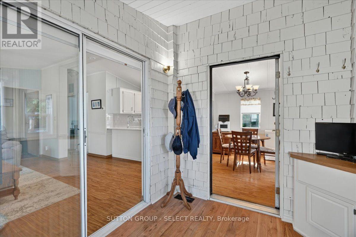 405 - 8685 Rock Glen Road Property Photo 8