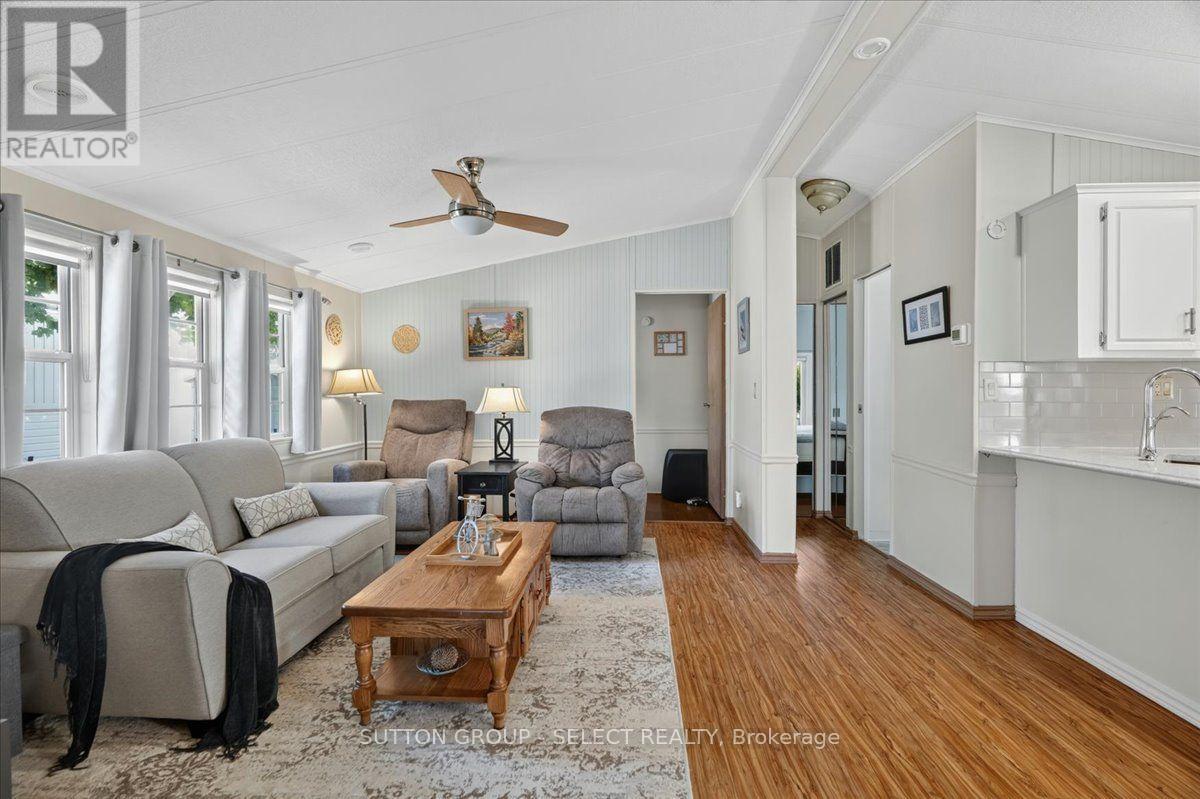 405 - 8685 Rock Glen Road Property Photo 9