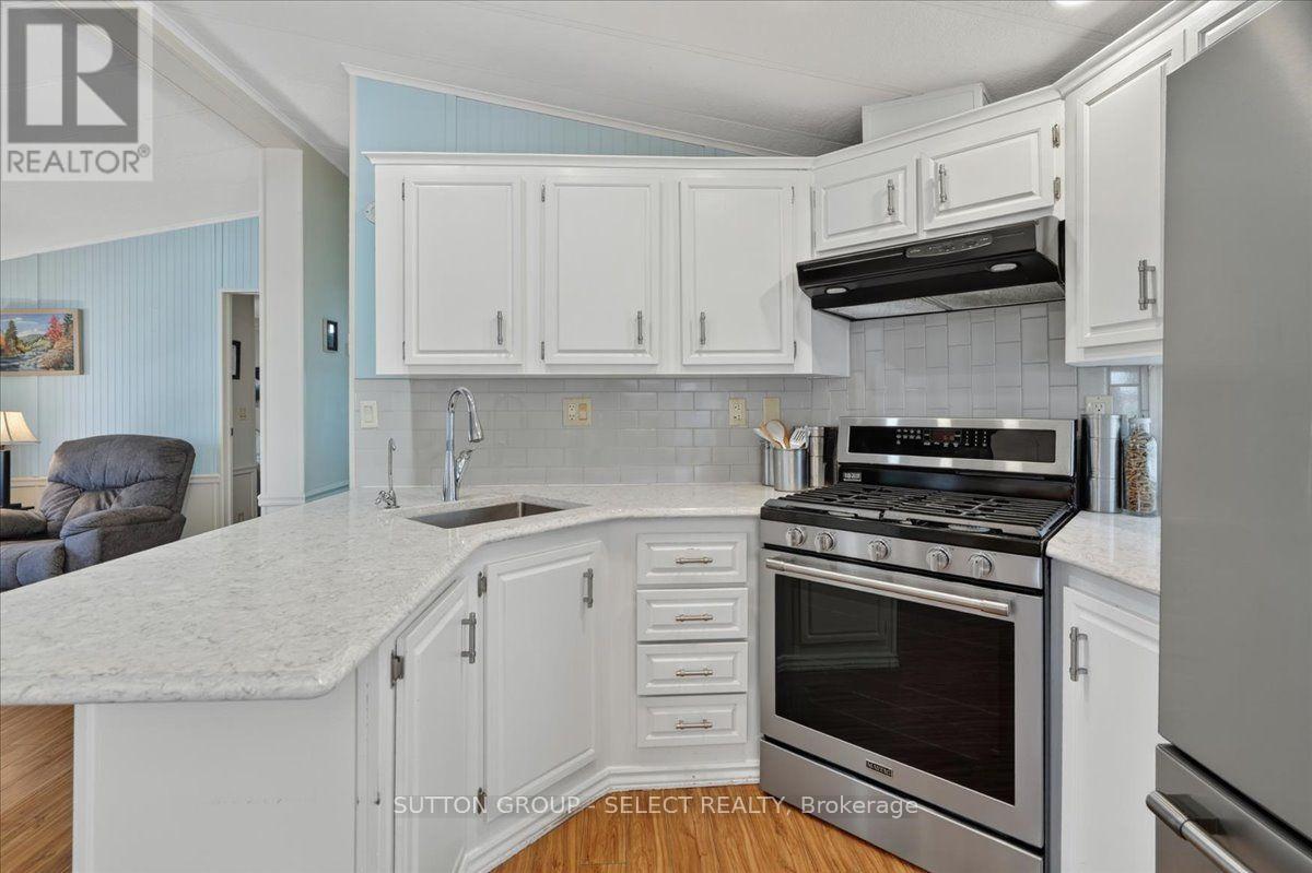 405 - 8685 Rock Glen Road Property Photo 14
