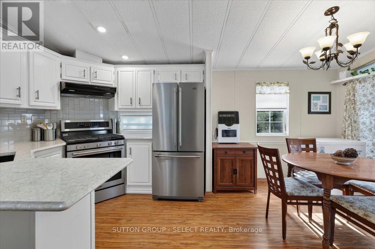 405 - 8685 Rock Glen Road Property Photo 16