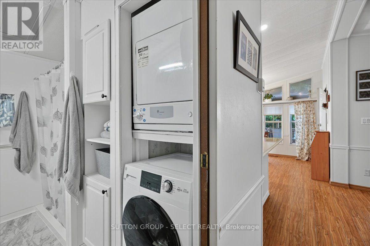 405 - 8685 Rock Glen Road Property Photo 17