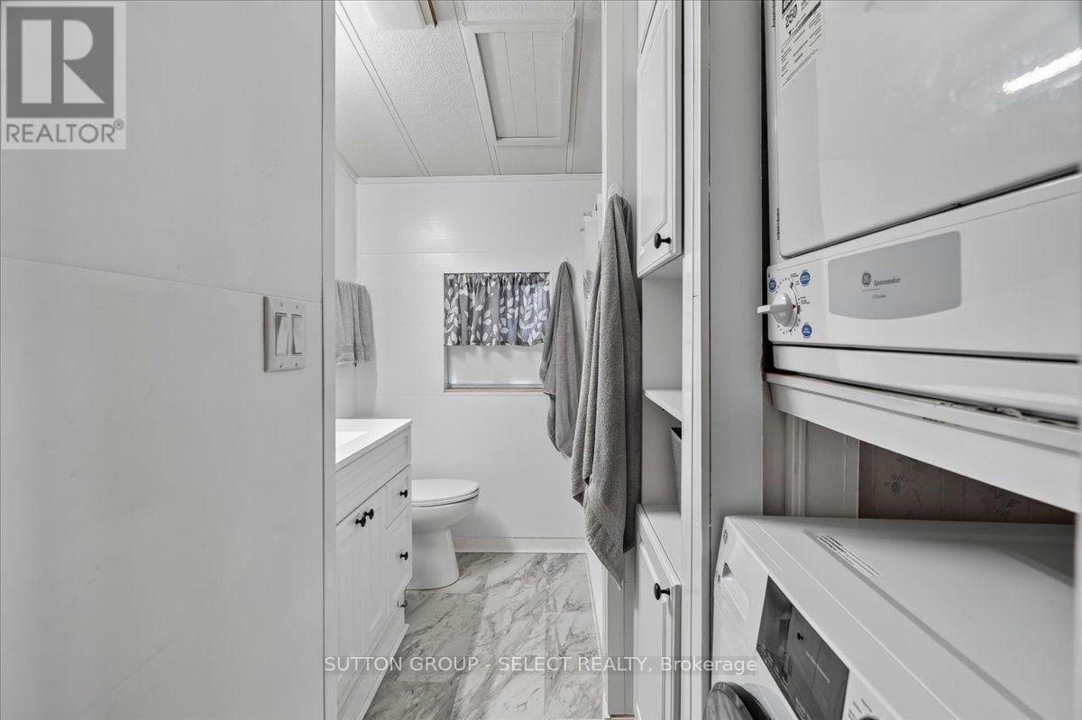 405 - 8685 Rock Glen Road Property Photo 18
