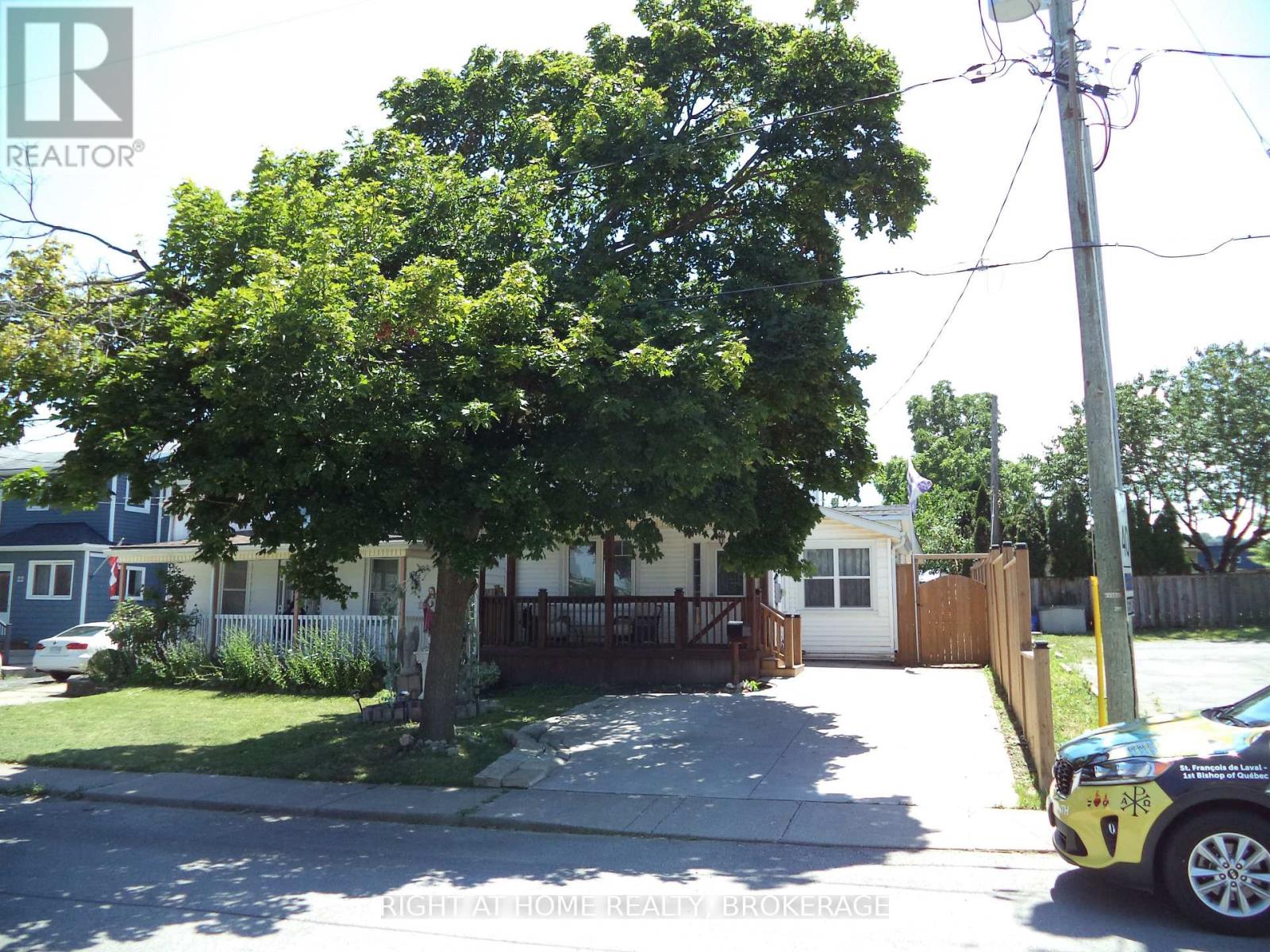 18 Almond Street Property Photo 4