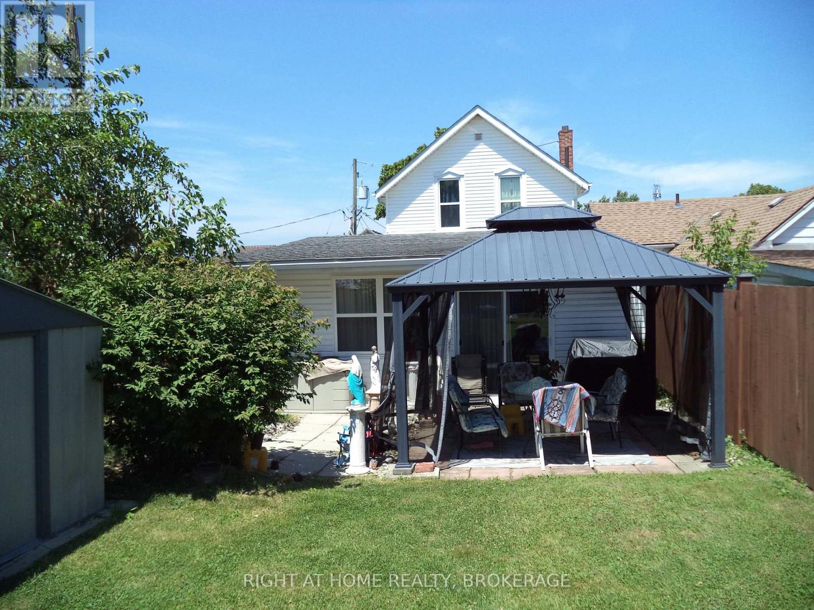 18 Almond Street Property Photo 6