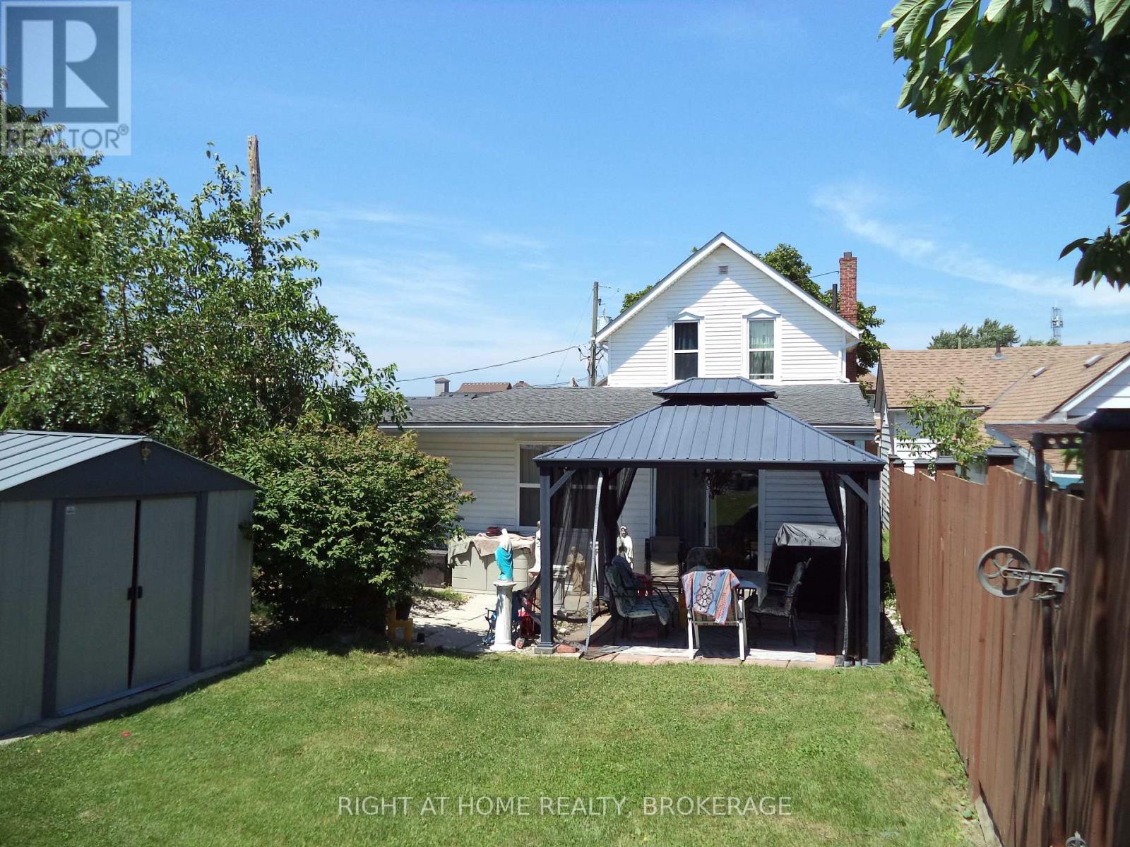 18 Almond Street Property Photo 7