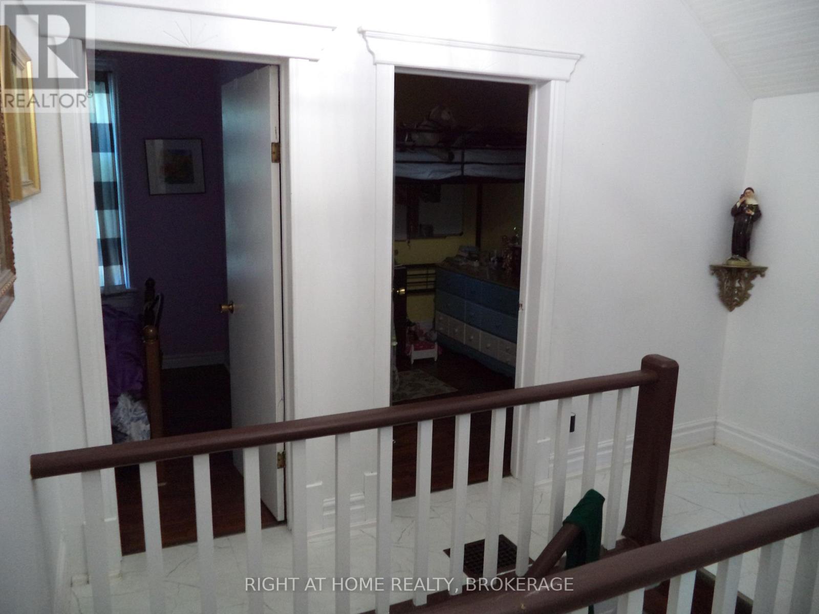 18 Almond Street Property Photo 27