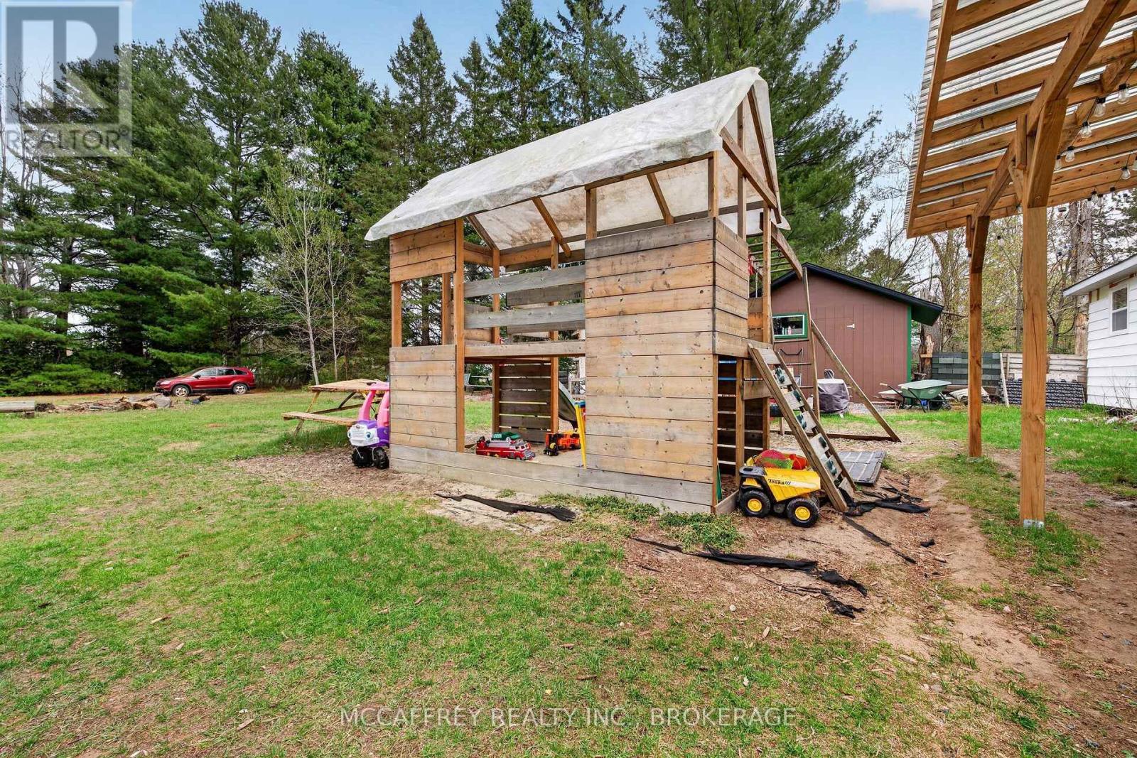 12335 Highway 41 Property Photo 18