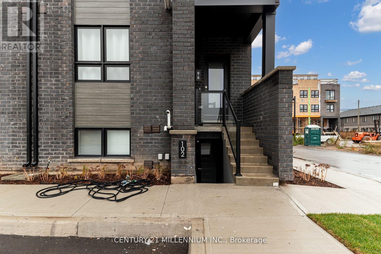 102 - 6705 Cropp Street E Property Photo 6