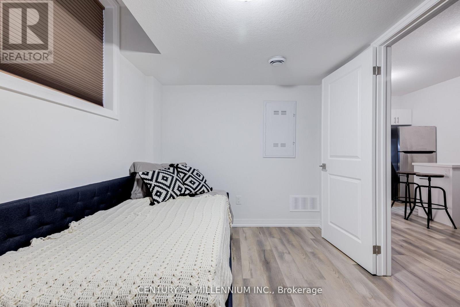 102 - 6705 Cropp Street E Property Photo 16
